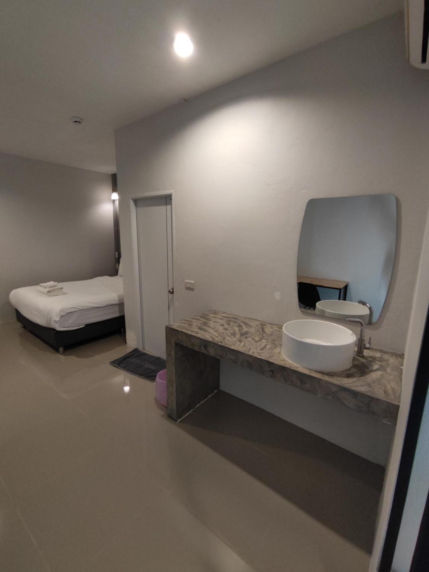 Life Hotel Rong Khun Ban Mai  Ngoại thất bức ảnh