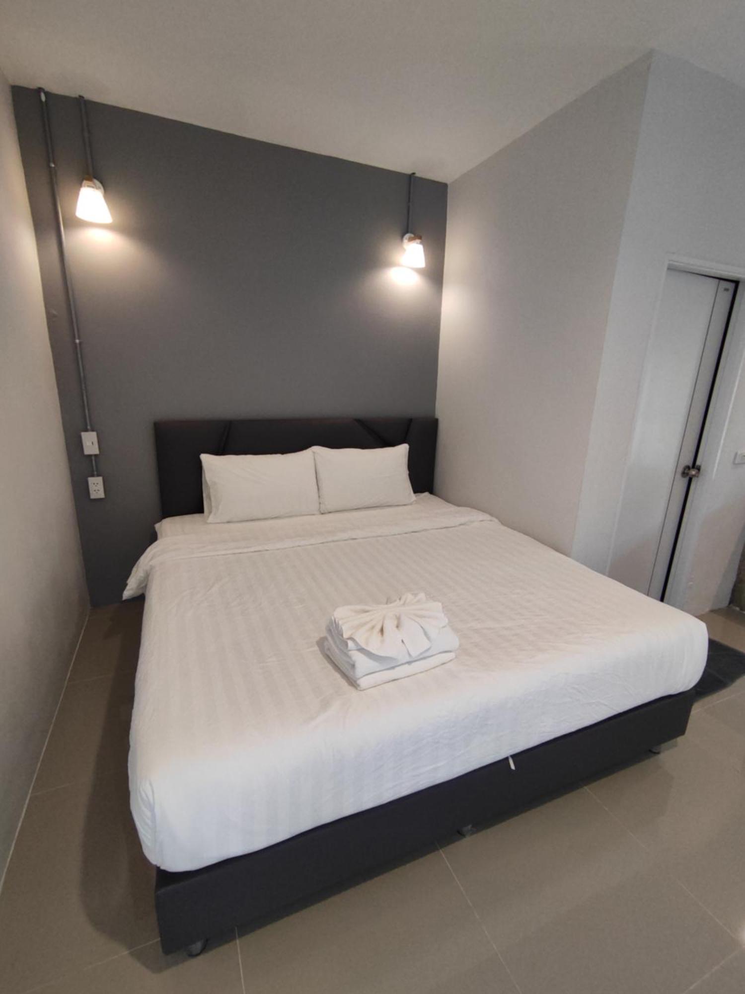 Life Hotel Rong Khun Ban Mai  Ngoại thất bức ảnh